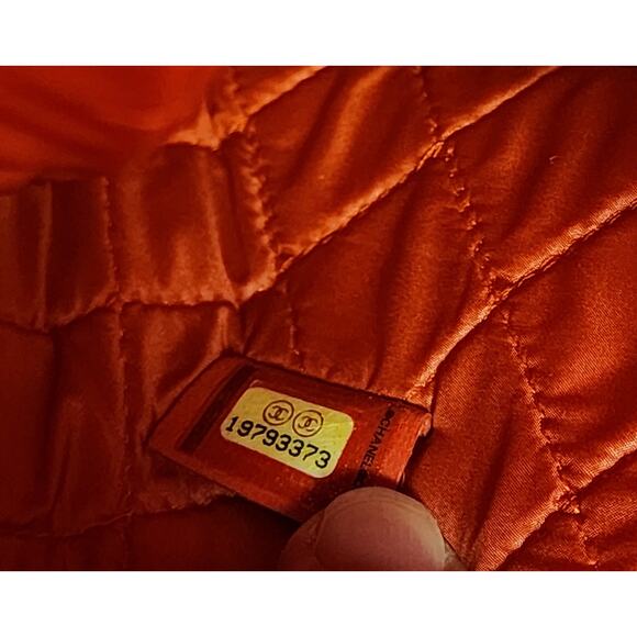 US Based Authentic Chanel Large O Case Clutch Bag Lambskin and Quilted Patent - Picture 7 of 9